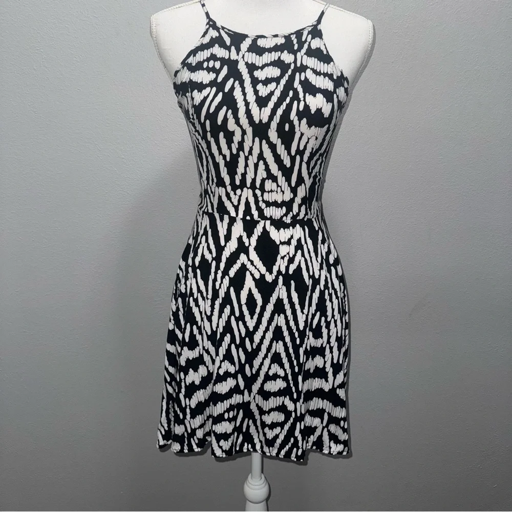 Aeropostale Dress Womens S Abstract‎ Tribal Fit & Flare Smocked Sundress Halter